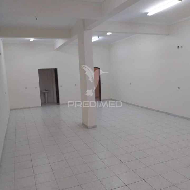 Loja para Venda em Cacém e São Marcos Foto 2