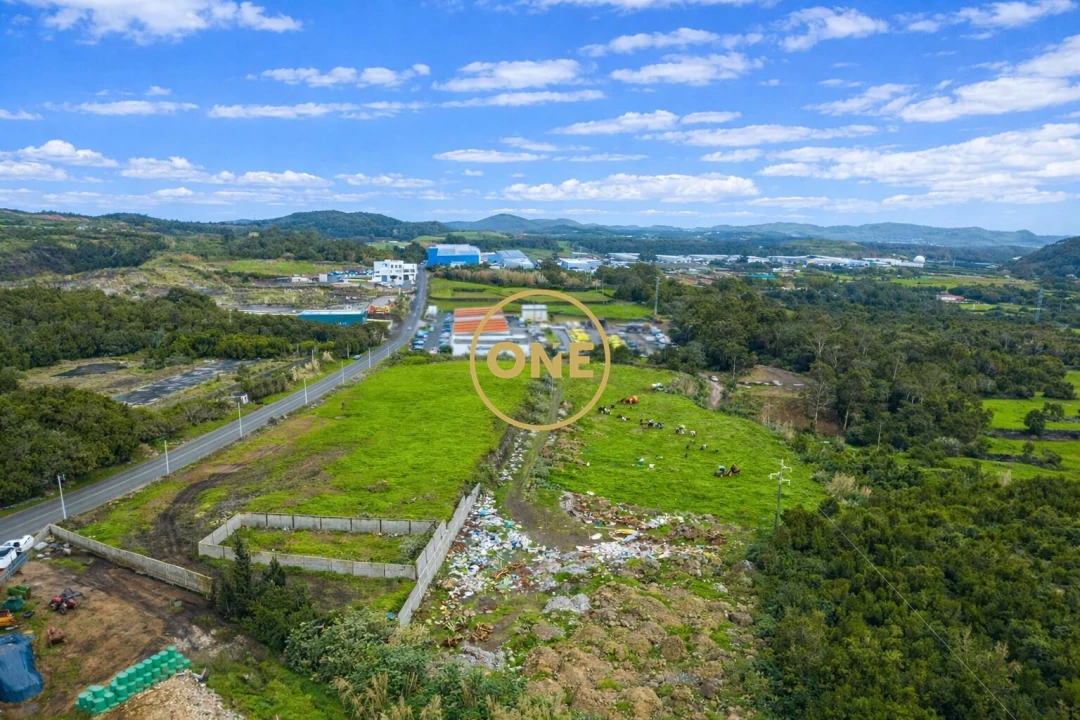 Terreno para Venda em Fajã de Cima Foto 5