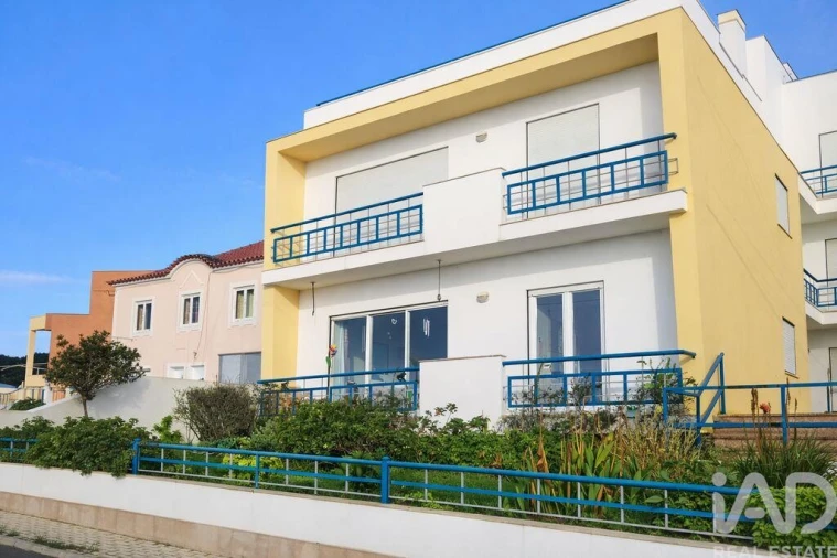 Apartamento T3 para Venda em Foz do Arelho Foto 1