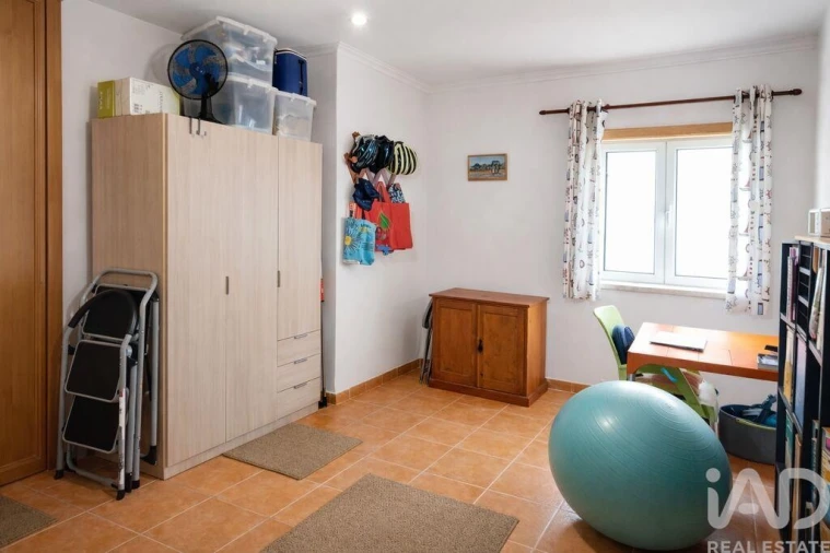 Apartamento T3 para Venda em Foz do Arelho Foto 18