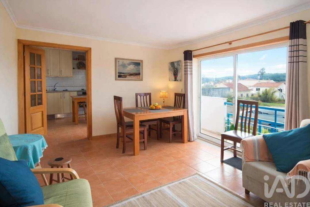 Apartamento T3 para Venda em Foz do Arelho Foto 2