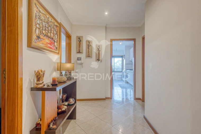 Apartamento T1 para Venda em Vilar de Andorinho Foto 5