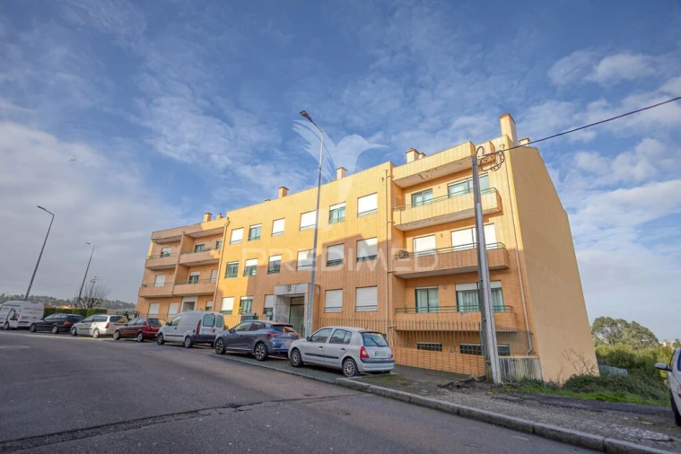 Apartamento T1 para Venda em Vilar de Andorinho Foto 17