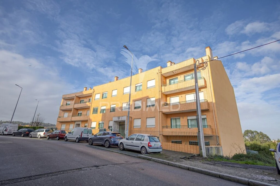 Apartamento T1 para Venda em Vilar de Andorinho Foto 17