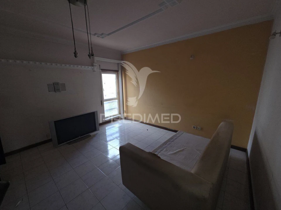 Apartamento T3 para Venda em Carregado e Cadafais Foto 13