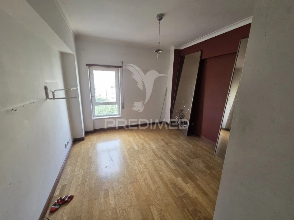 Apartamento T3 para Venda em Carregado e Cadafais Foto 6