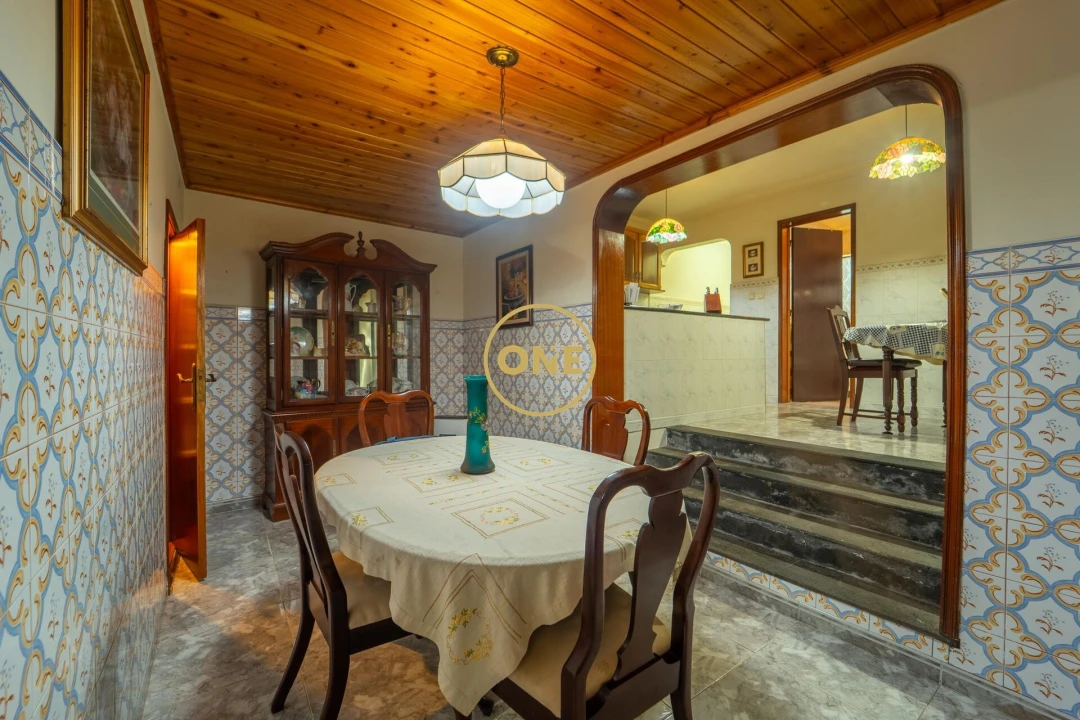 Moradia T2 para Venda em Rosto do Cão (São Roque) Foto 6