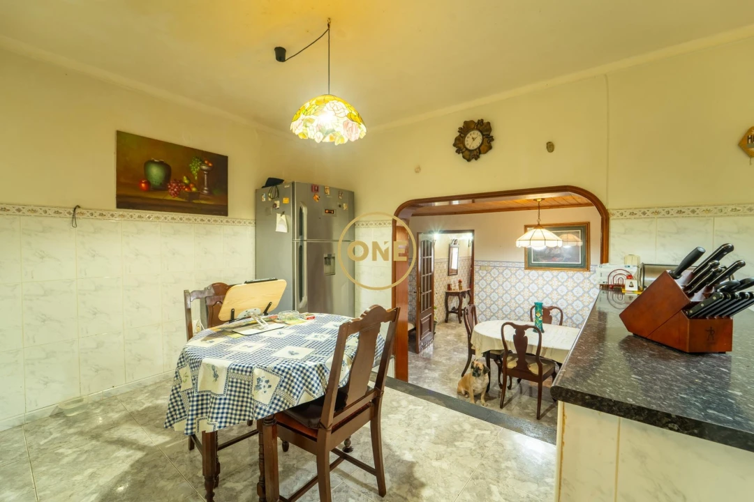 Moradia T2 para Venda em Rosto do Cão (São Roque) Foto 8