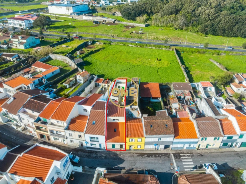 Moradia T2 para Venda em Rosto do Cão (São Roque) Foto 24