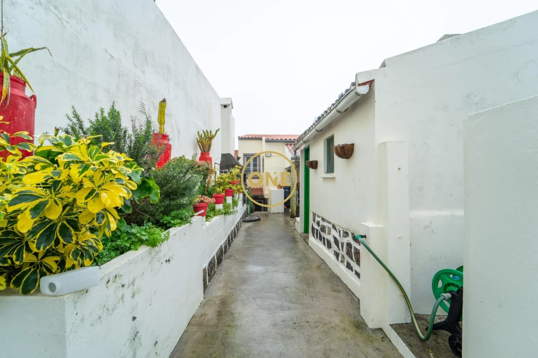 Moradia T2 para Venda em Rosto do Cão (São Roque) Foto 16