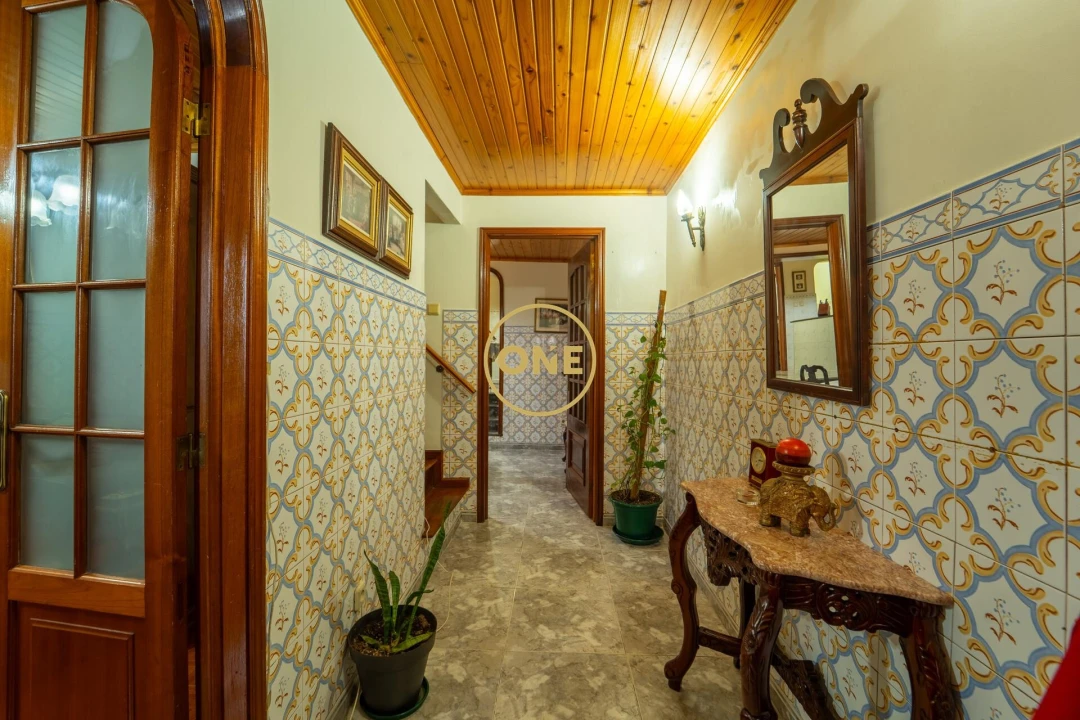 Moradia T2 para Venda em Rosto do Cão (São Roque) Foto 5