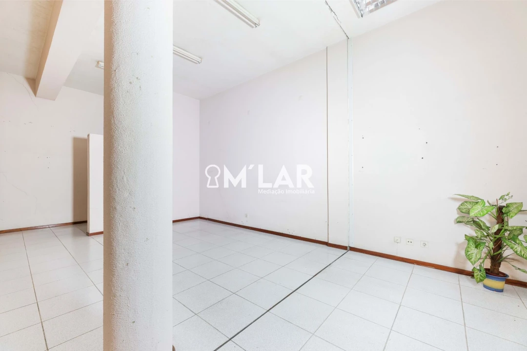 Negócio para Venda em Braga (Maximinos, Sé e Cividade) Foto 8