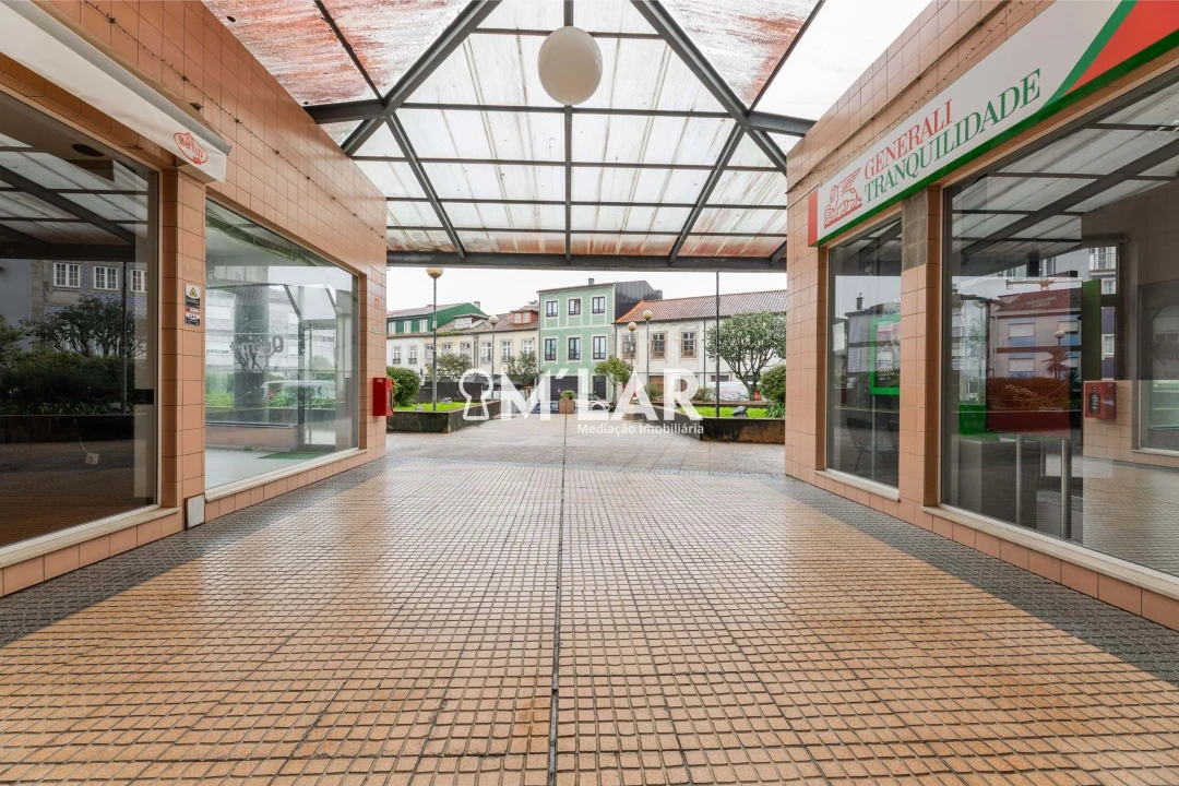 Negócio para Venda em Braga (Maximinos, Sé e Cividade) Foto 2