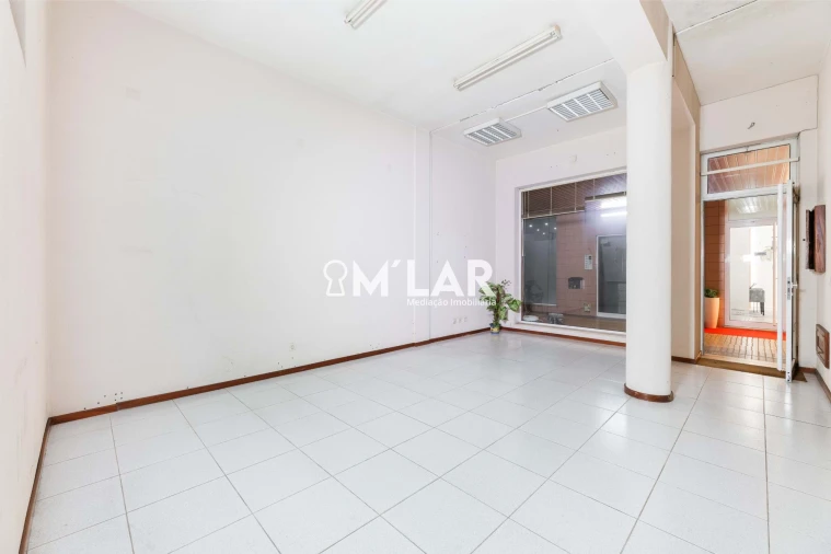 Negócio para Venda em Braga (Maximinos, Sé e Cividade) Foto 7