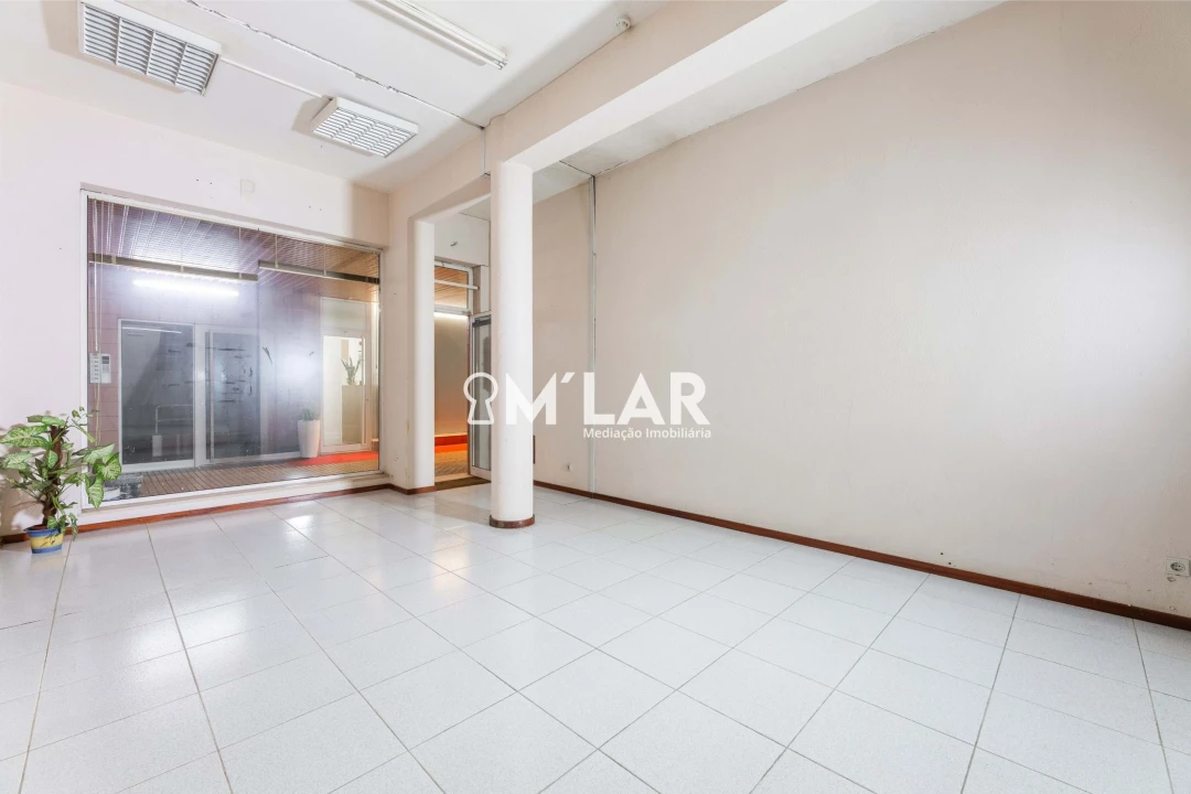 Negócio para Venda em Braga (Maximinos, Sé e Cividade) Foto 6