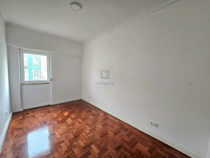 Apartamento T2 para Arrendamento em Avenidas Novas Foto 13
