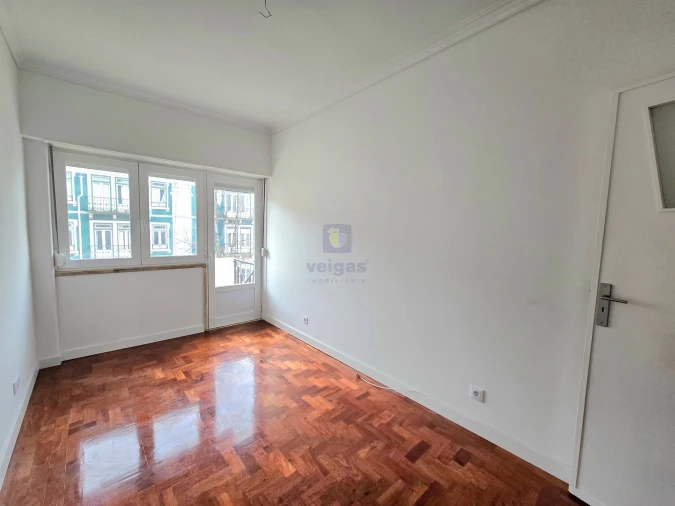 Apartamento T2 para Arrendamento em Avenidas Novas Foto 11