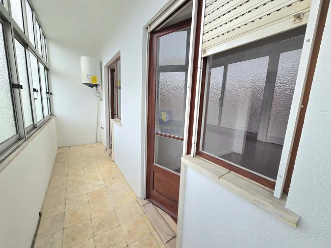 Apartamento T2 para Arrendamento em Avenidas Novas Foto 18