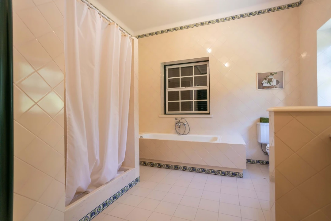 Moradia T4 para Arrendamento em Santo Estêvão Foto 22