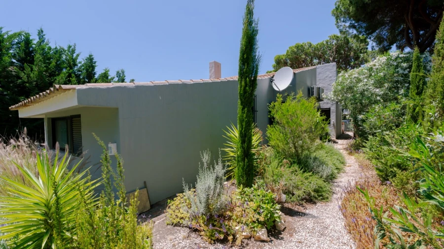 Moradia T3 para para venda em Quarteira Foto 37