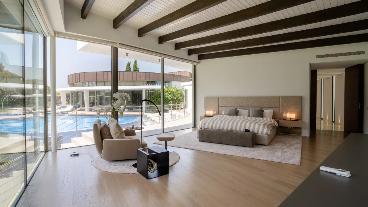 Moradia T5 para para venda em Quarteira Foto 2