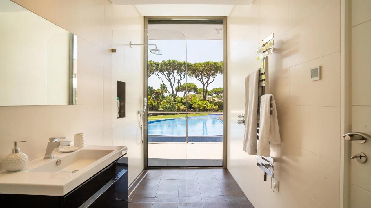 Moradia T5 para para venda em Quarteira Foto 22