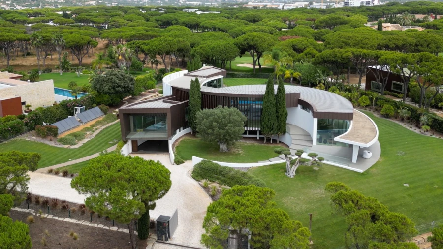 Moradia T5 para para venda em Quarteira Foto 5