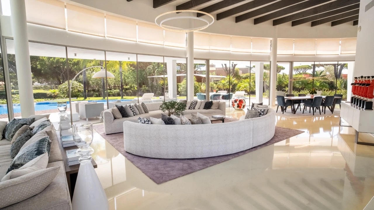 Moradia T5 para Cedência de Quotas em Quarteira Foto 13