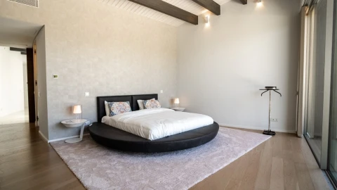 Moradia T5 para Cedência de Quotas em Quarteira