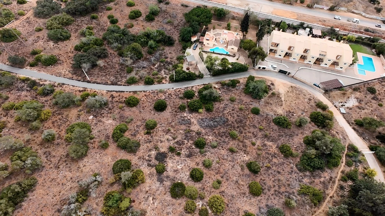 Terreno P/ Prédio para para venda em Alcantarilha e Pêra Foto 4