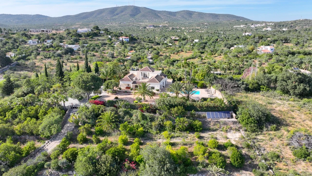 Moradia T3 para para venda em Faro (Sé e São Pedro) Foto 3