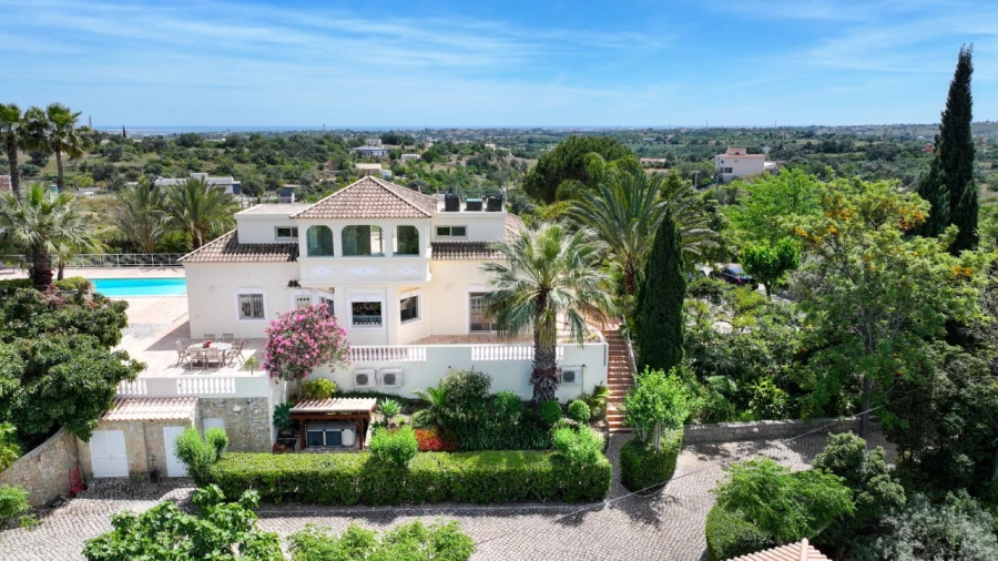 Moradia T3 para para venda em Faro (Sé e São Pedro)