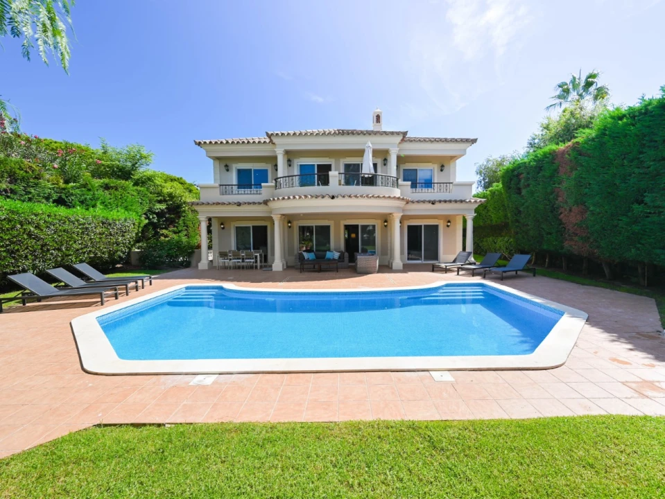 Moradia T3 para para venda em Almancil Foto 1