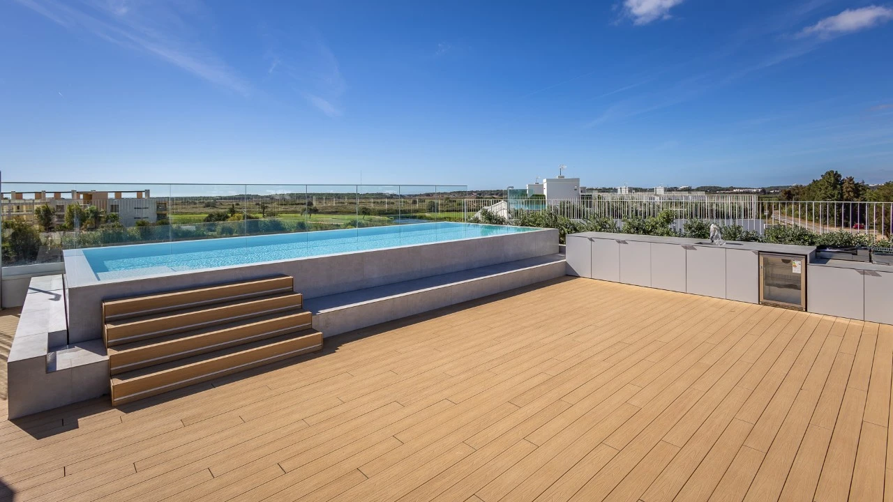 Apartamento T3 para para venda em Quarteira Foto 36