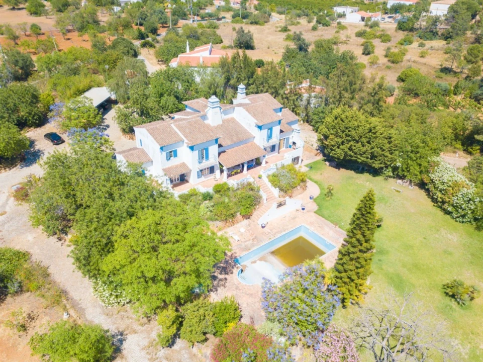 Moradia T6 para para venda em Almancil Foto 5