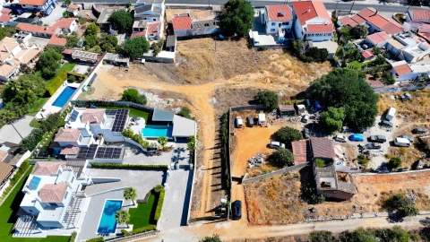 Terreno P/ Prédio para para venda em Loule (São Clemente)