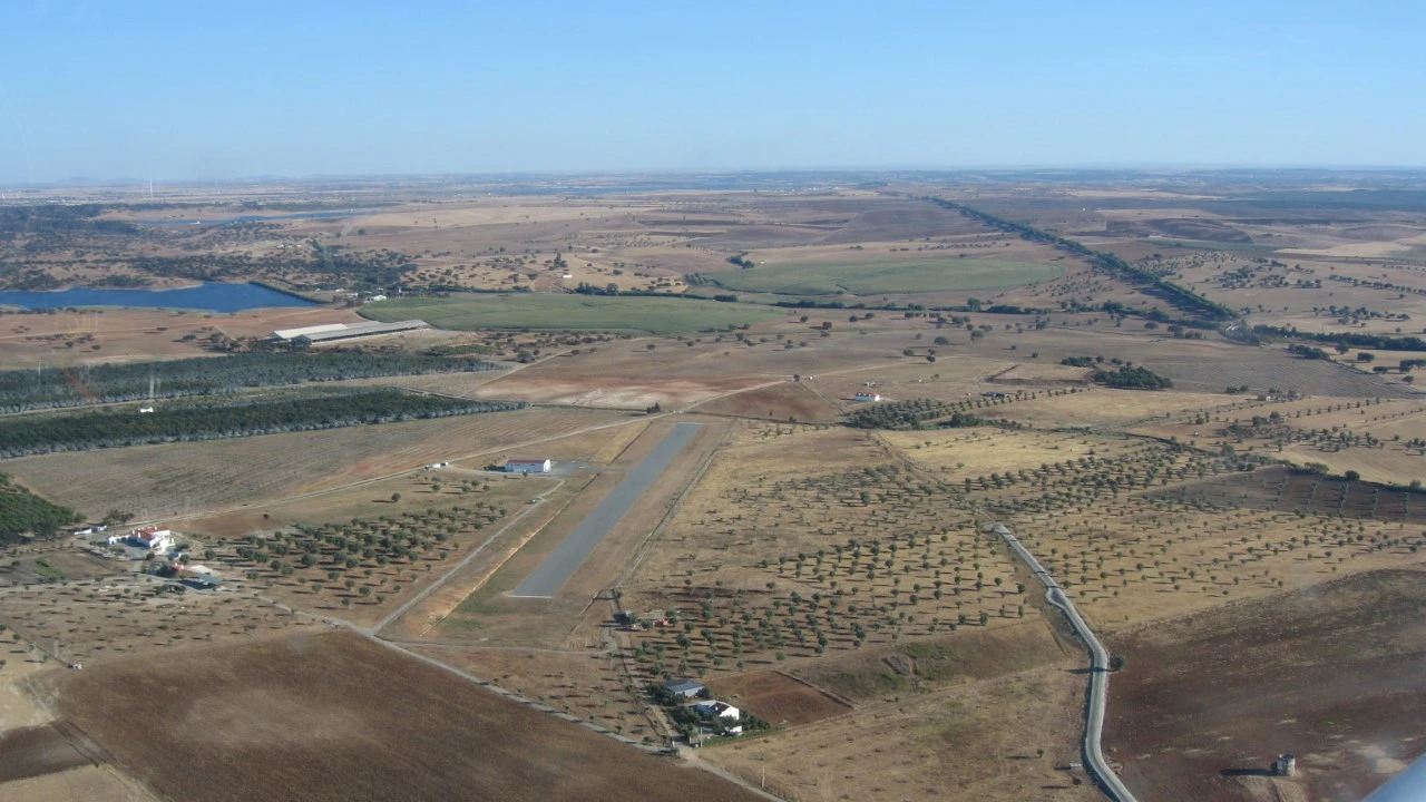 Moradia T7 para para venda em Ferreira do Alentejo e Canhestros Foto 2