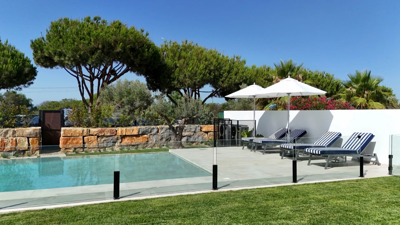 Moradia T5 para para venda em Guia Foto 5