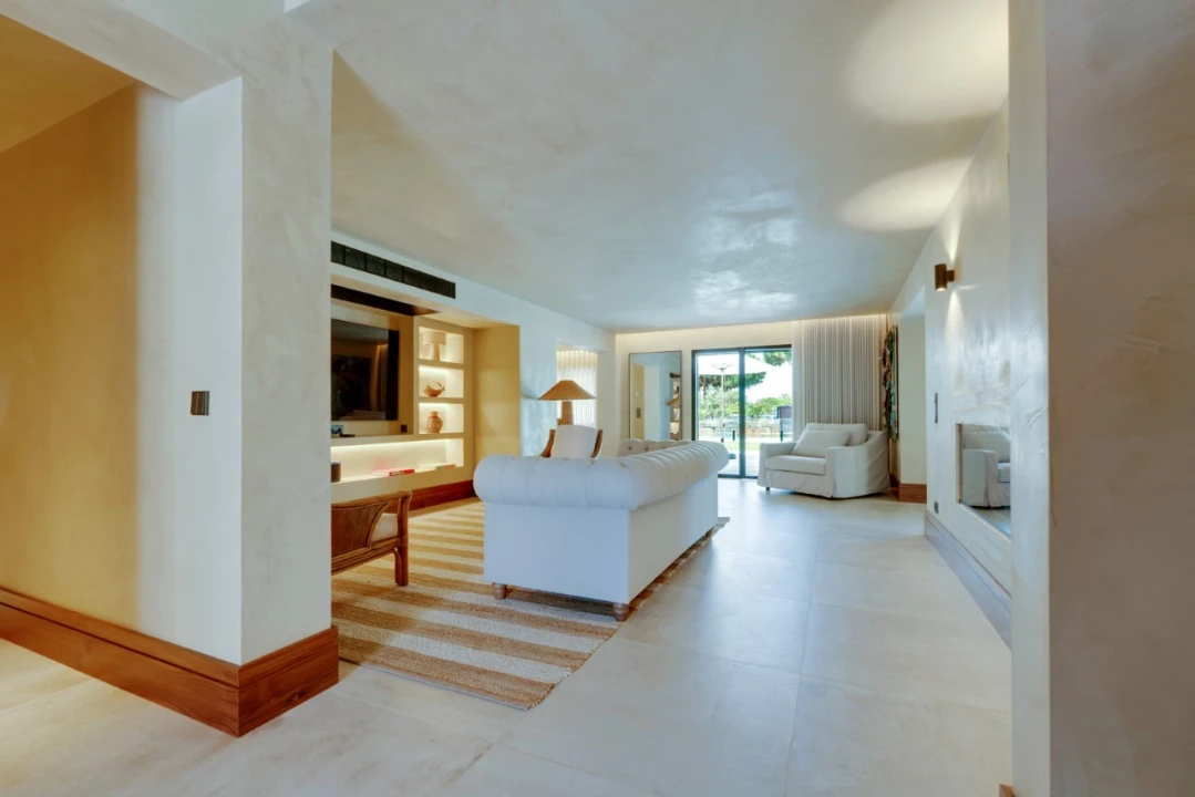 Moradia T5 para para venda em Guia Foto 9