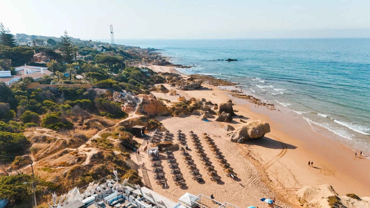 Moradia T5 para para venda em Guia Foto 23