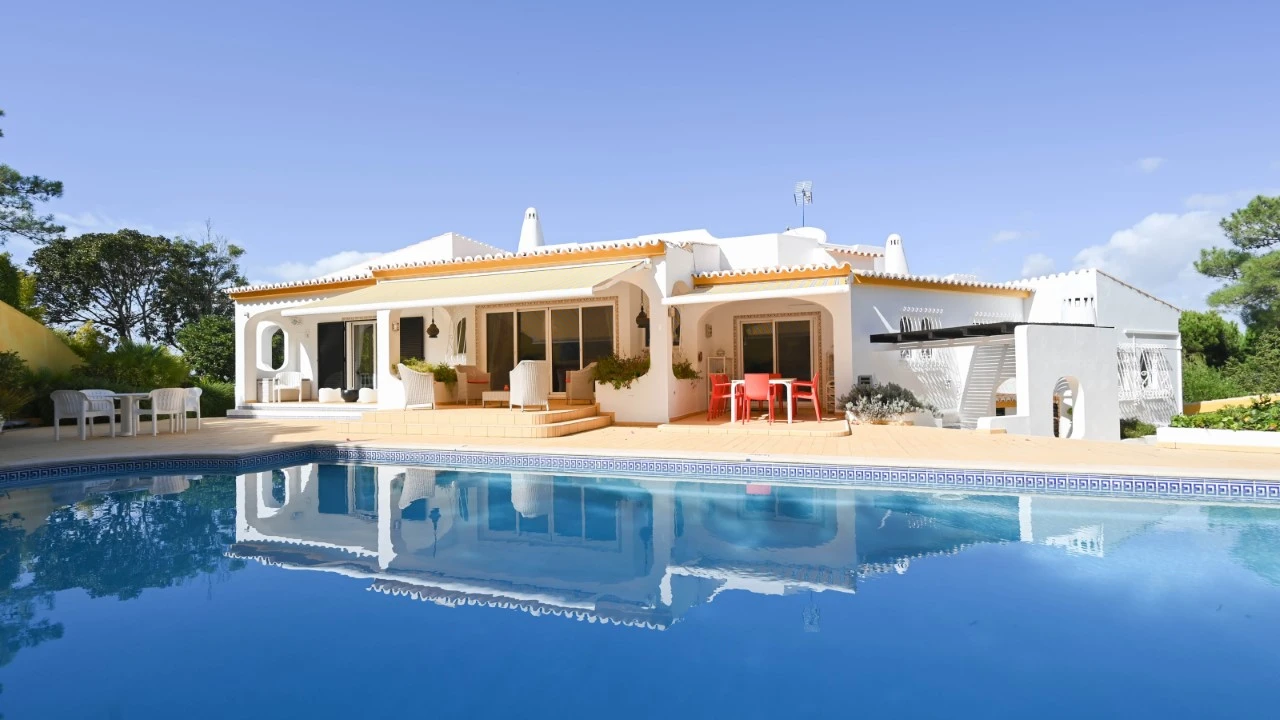 Moradia T3 para para venda em Almancil Foto 1