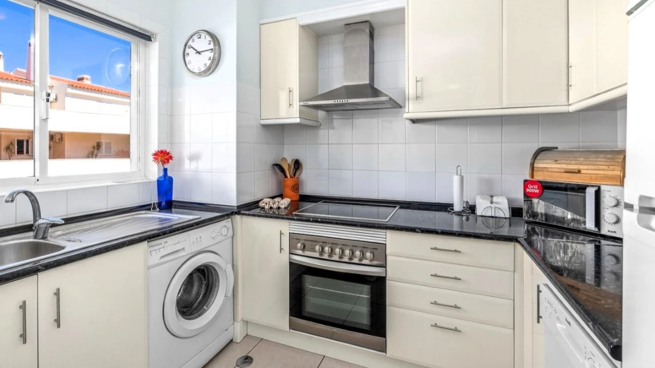 Apartamento T2 para para venda em Almancil Foto 6