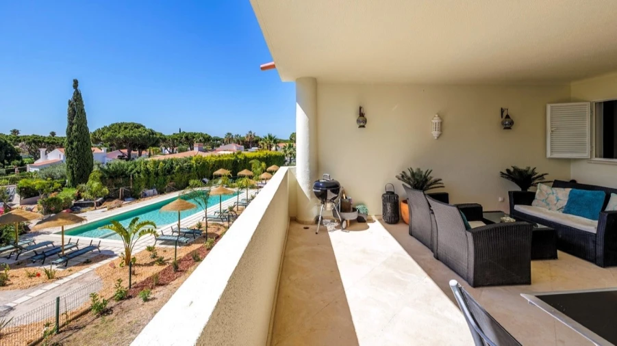 Apartamento T2 para para venda em Almancil Foto 3