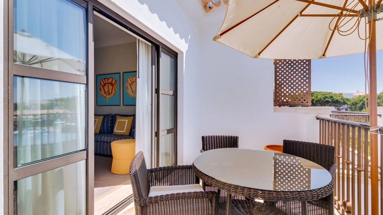 Apartamento T2 para para venda em Albufeira e Olhos de Água Foto 3