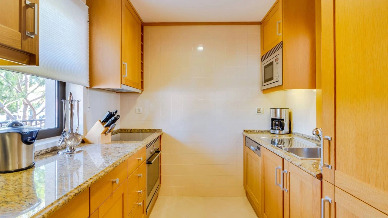 Apartamento T2 para para venda em Albufeira e Olhos de Água Foto 9