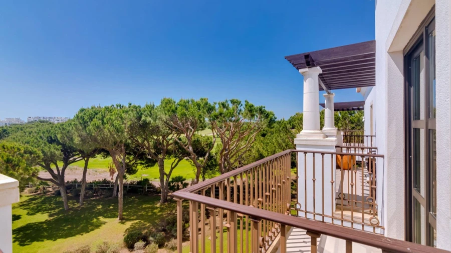 Apartamento T2 para para venda em Albufeira e Olhos de Água Foto 2