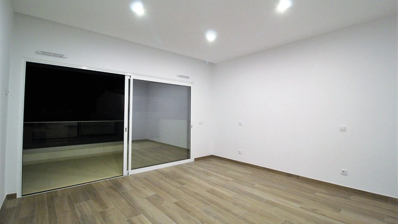 Quinta T3 para para venda em Santa Luzia Foto 12