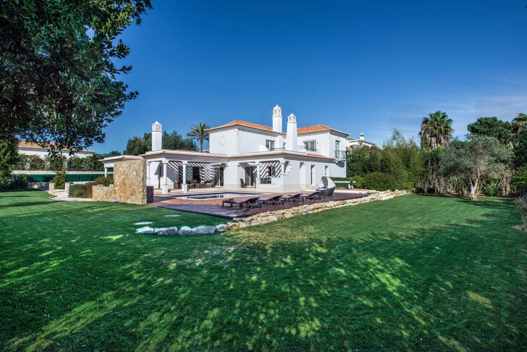 Moradia T4 para para venda em Almancil Foto 2