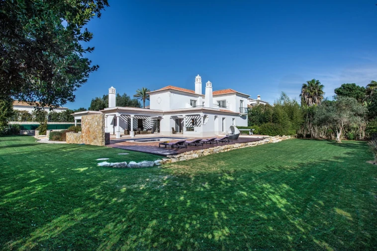 Moradia T4 para para venda em Almancil Foto 2