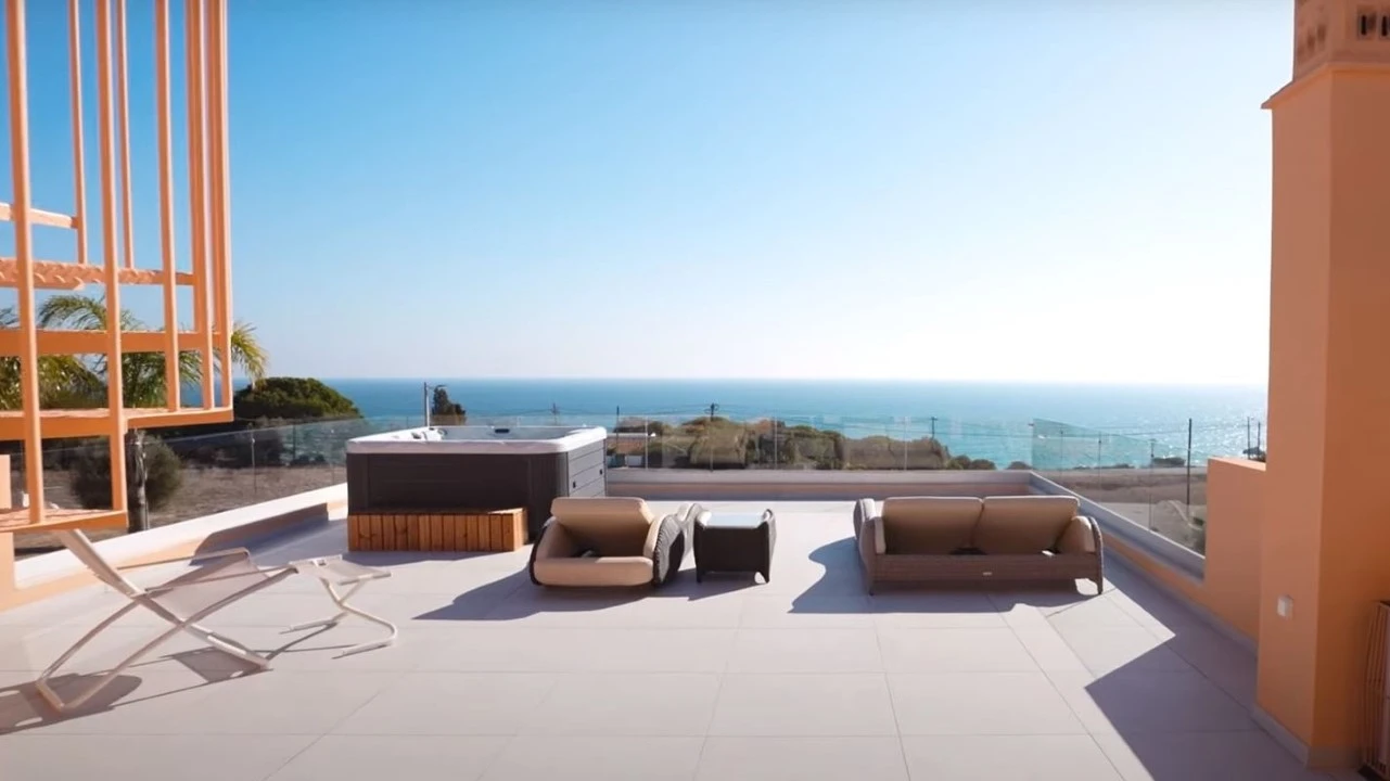 Moradia T5 para para venda em Albufeira e Olhos de Água Foto 17